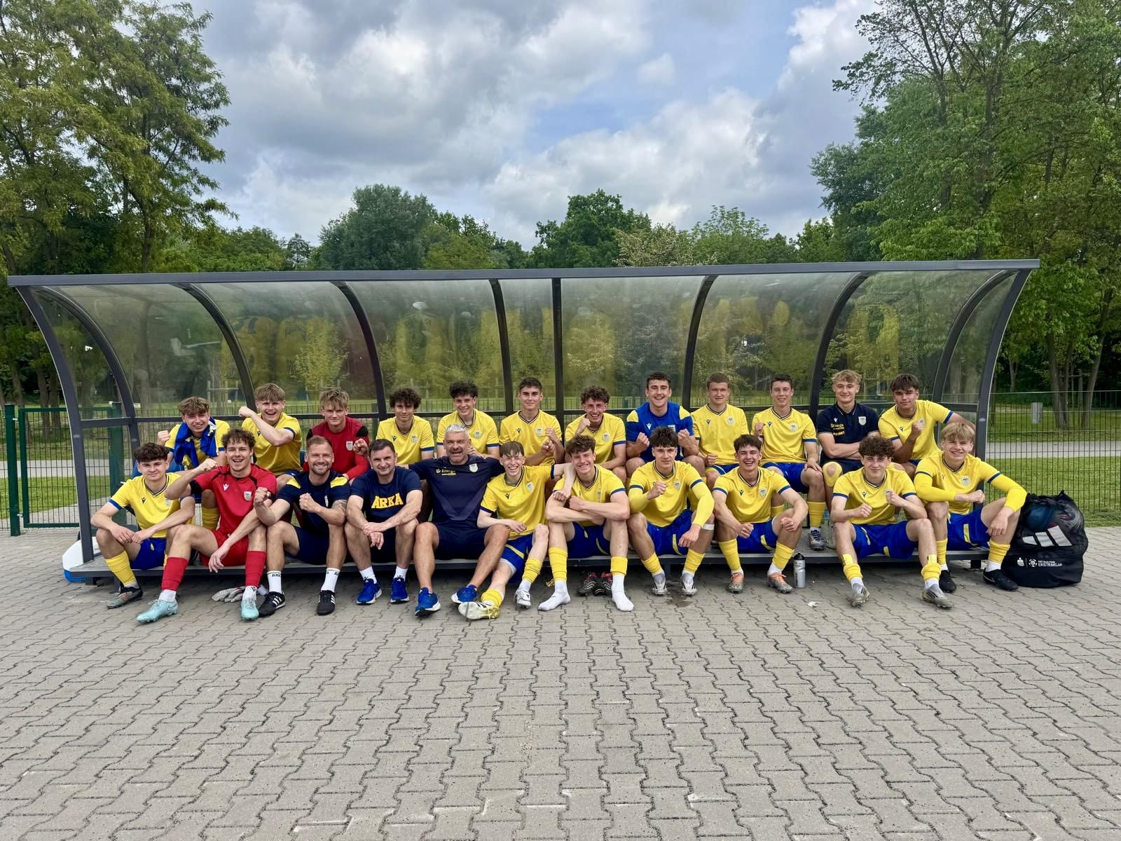 https://arka.gdynia.pl/images/galeria_zdjecie/big/U19_13e726af014ea0e0669ca6edc9f84610.jpg