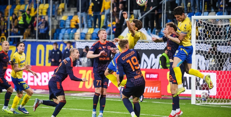 [SKRÓT] PKO BP Ekstraklasa: Arka Gdynia - Bruk-Bet...